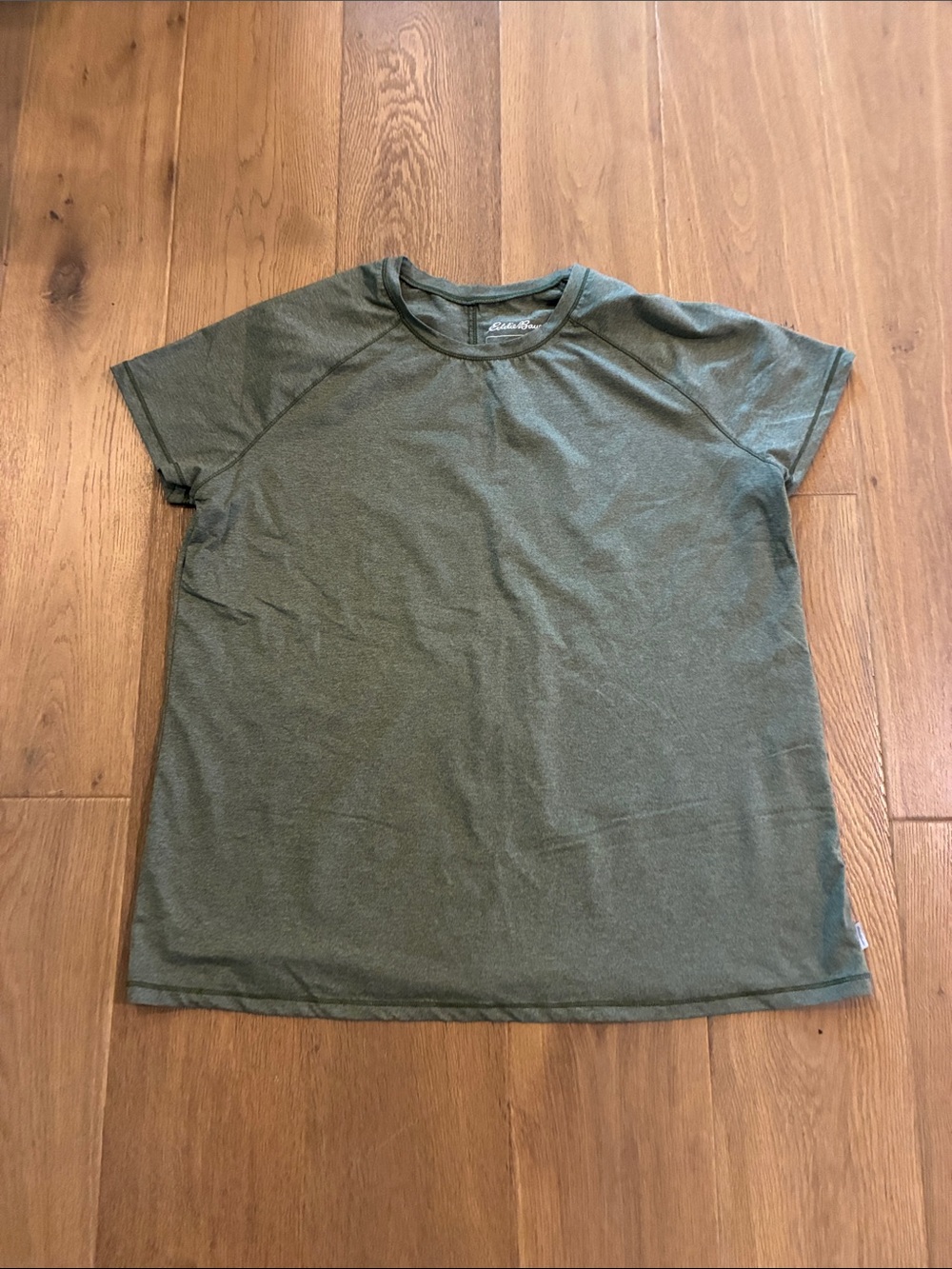Eddie Bauer Short-Sleeve Crewneck T-Shirt in Olive